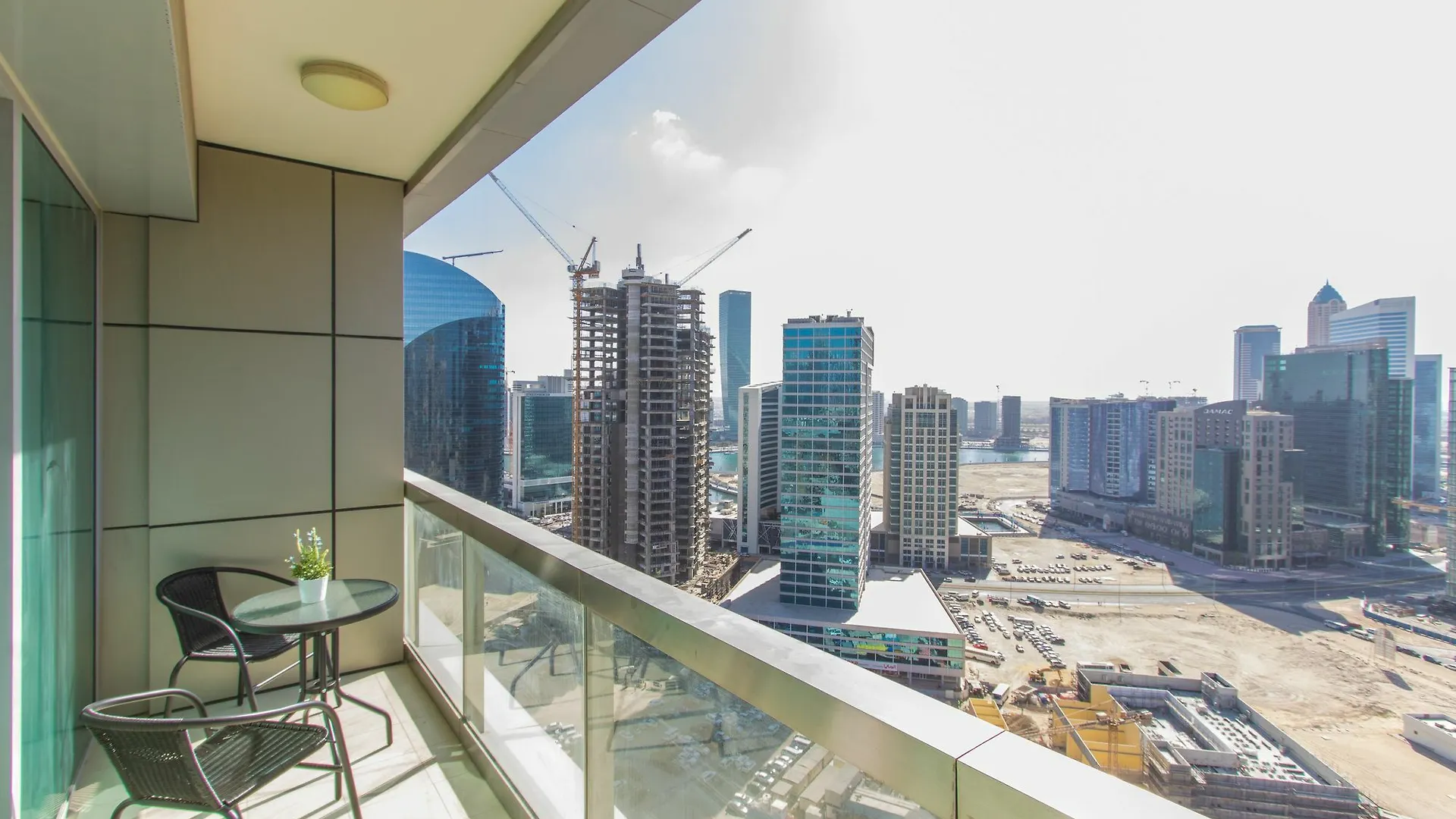Dhh - 8 Boulevard Walk Dubai